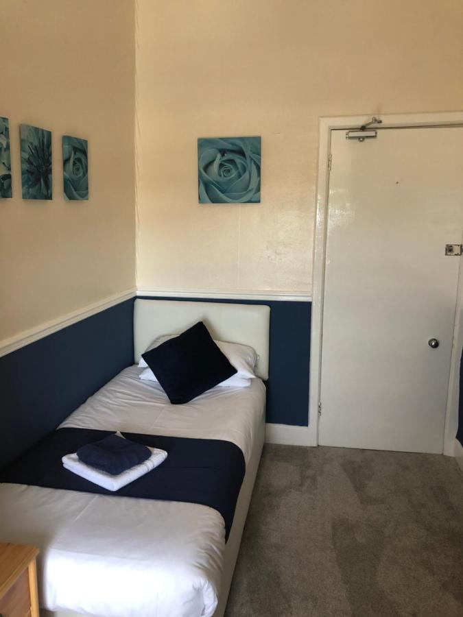 לינה וארוחת בוקר ברמאות' Leamington House מראה חיצוני תמונה